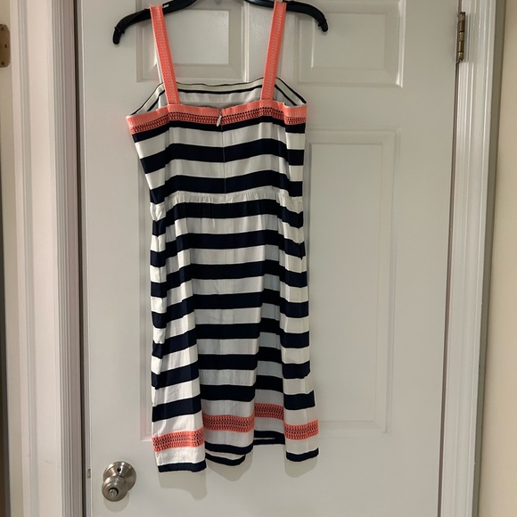 Women’s Vintage Vines nautical striped dress with coral trim. - Picture 2 of 3